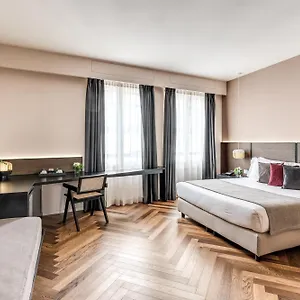 Plinius Lifestyle Lake Hotel